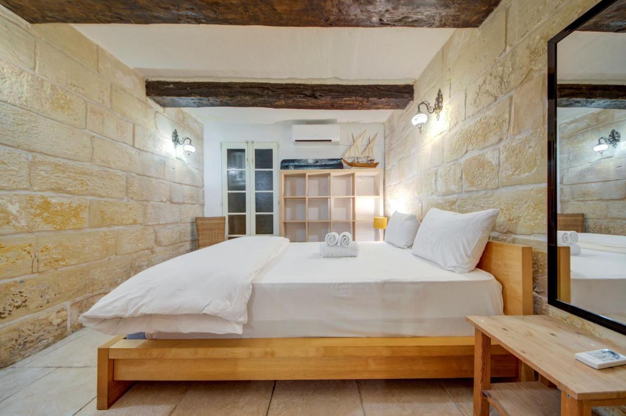 Victory View One Bedroom Apartment Valletta Exterior photo